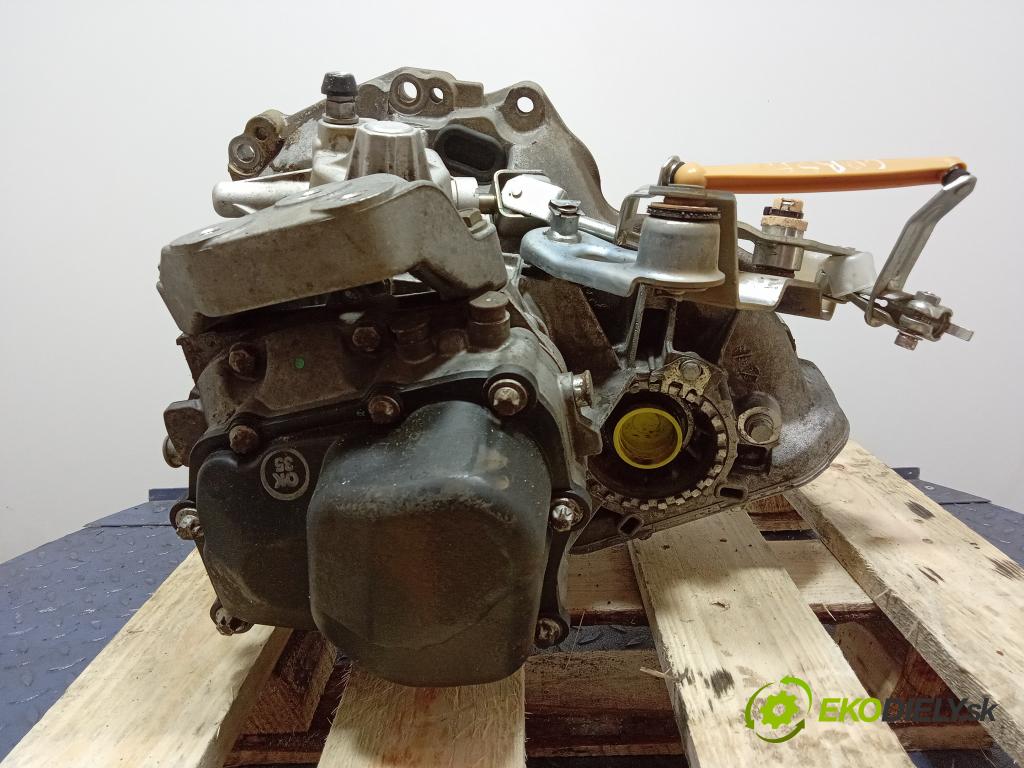 Opel Corsa 1.3 cdti 2008 prevodovka Manualna F17