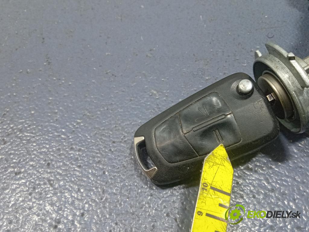 Opel Corsa 1.3 cdti 2008 riadiaca jednotka Motor: 55568383