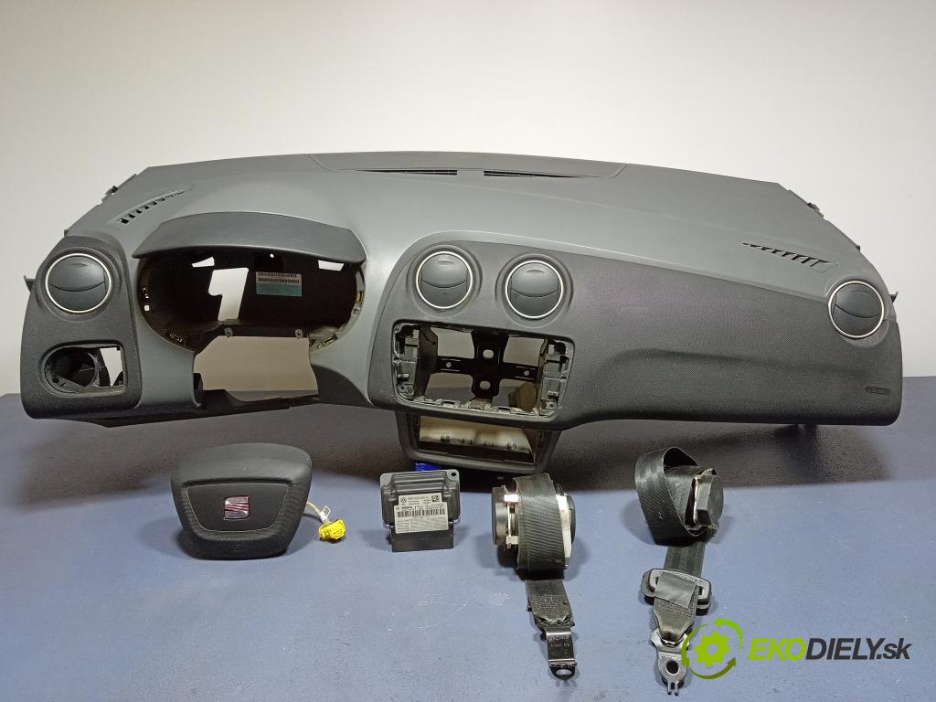 Seat Ibiza 2011 kokpit,pristrojová doska 6J1857003M
