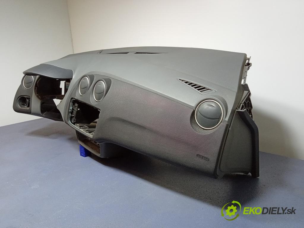 Seat Ibiza 2011 kokpit,pristrojová doska 6J1857003M