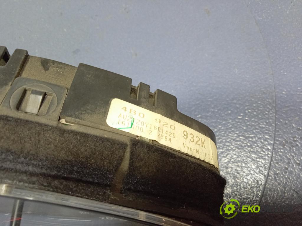 Audi A6 2000 prístrojovka/ budíky 4B0920932K