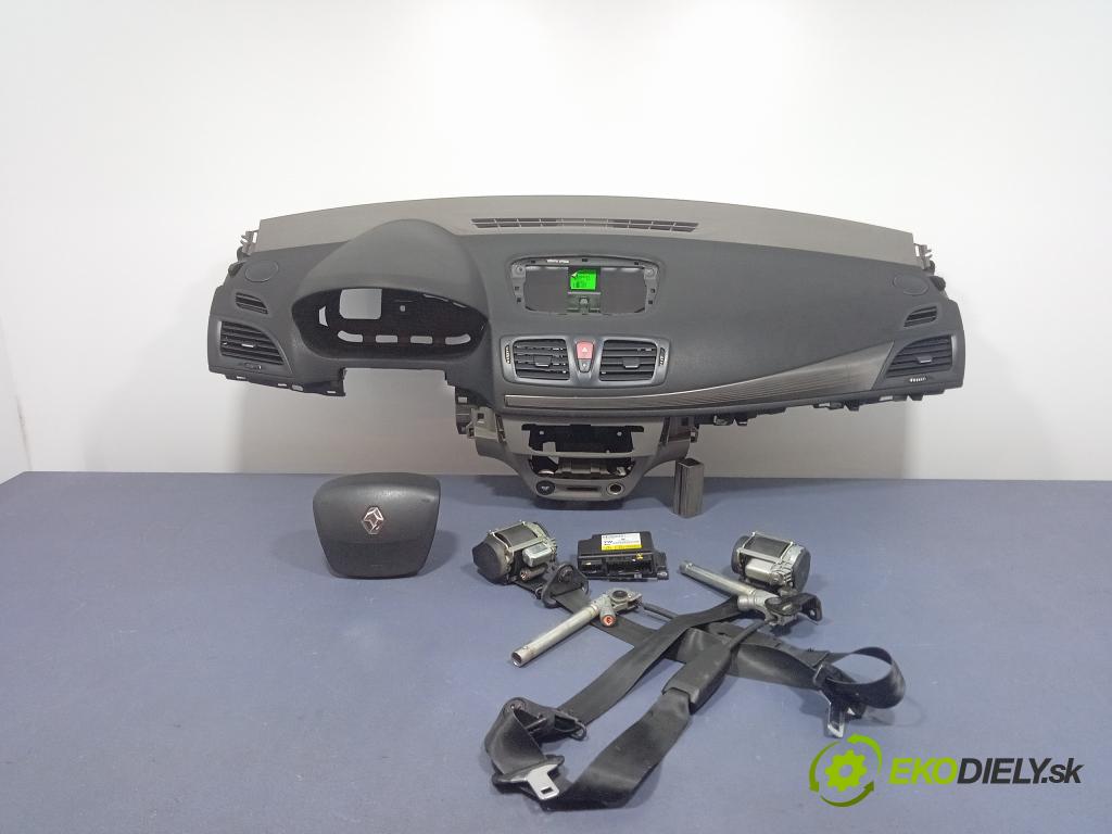 Renault Megane 2009 kokpit,pristrojová doska 681000020R