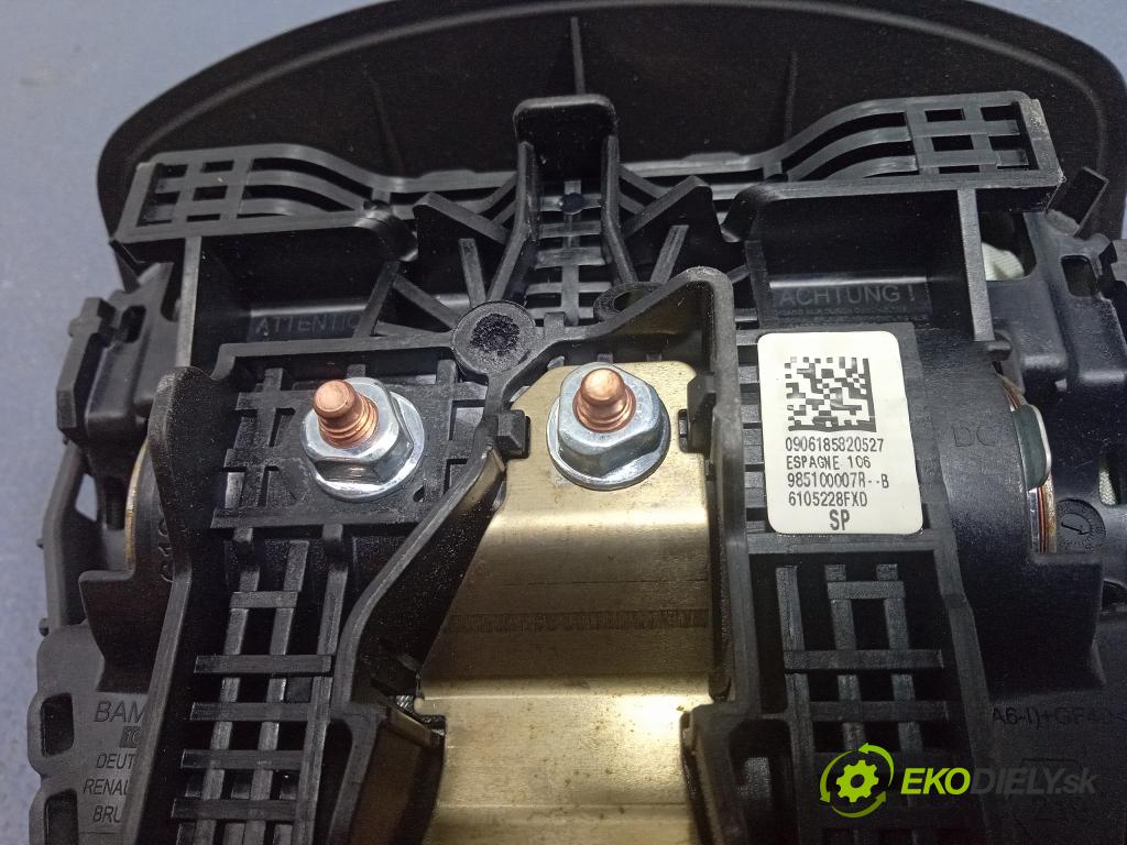 Renault Megane 2009 kokpit,pristrojová doska 681000020R