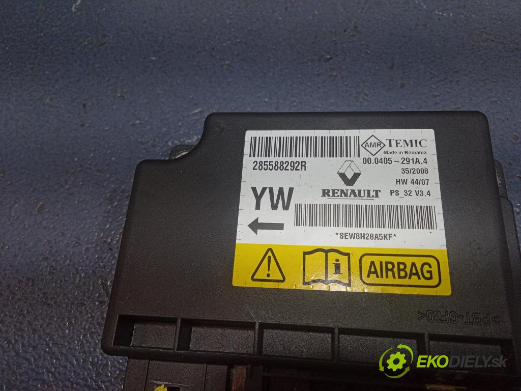 Renault Megane 2009 kokpit,pristrojová doska 681000020R