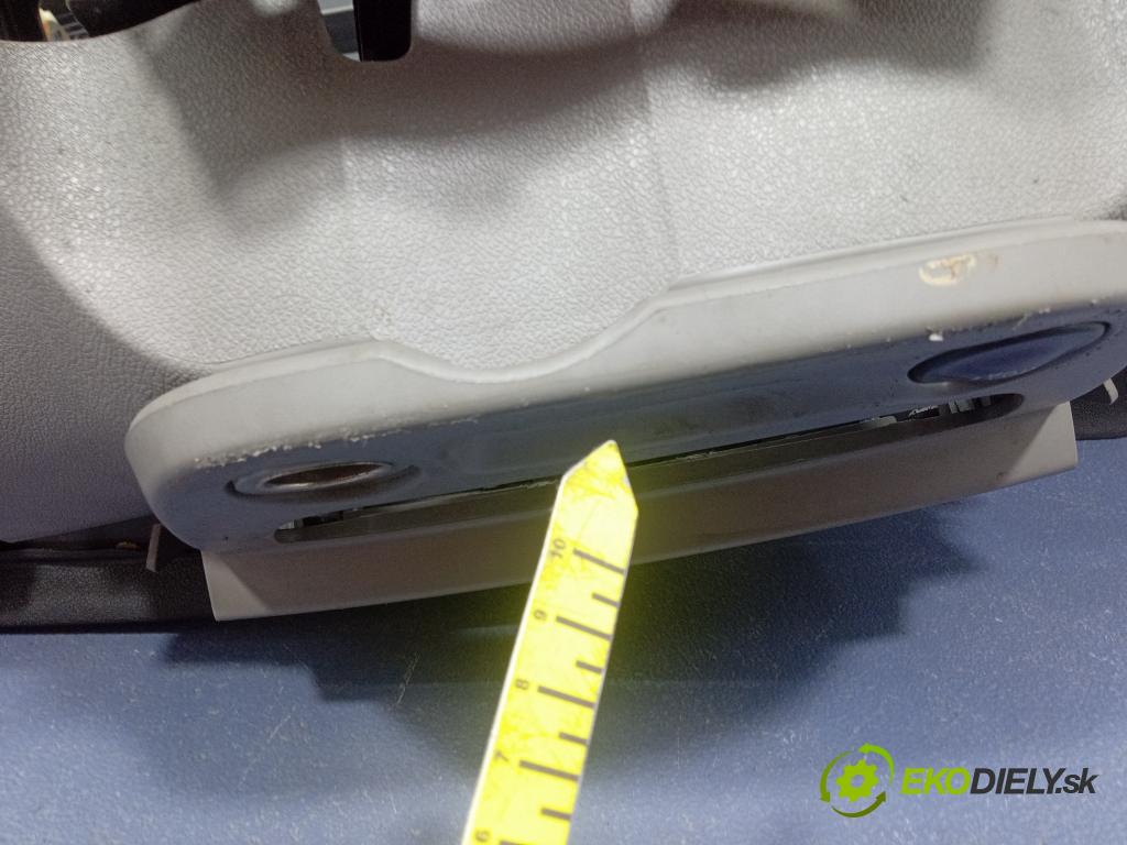 Renault Megane 2009 kokpit,pristrojová doska 681000020R