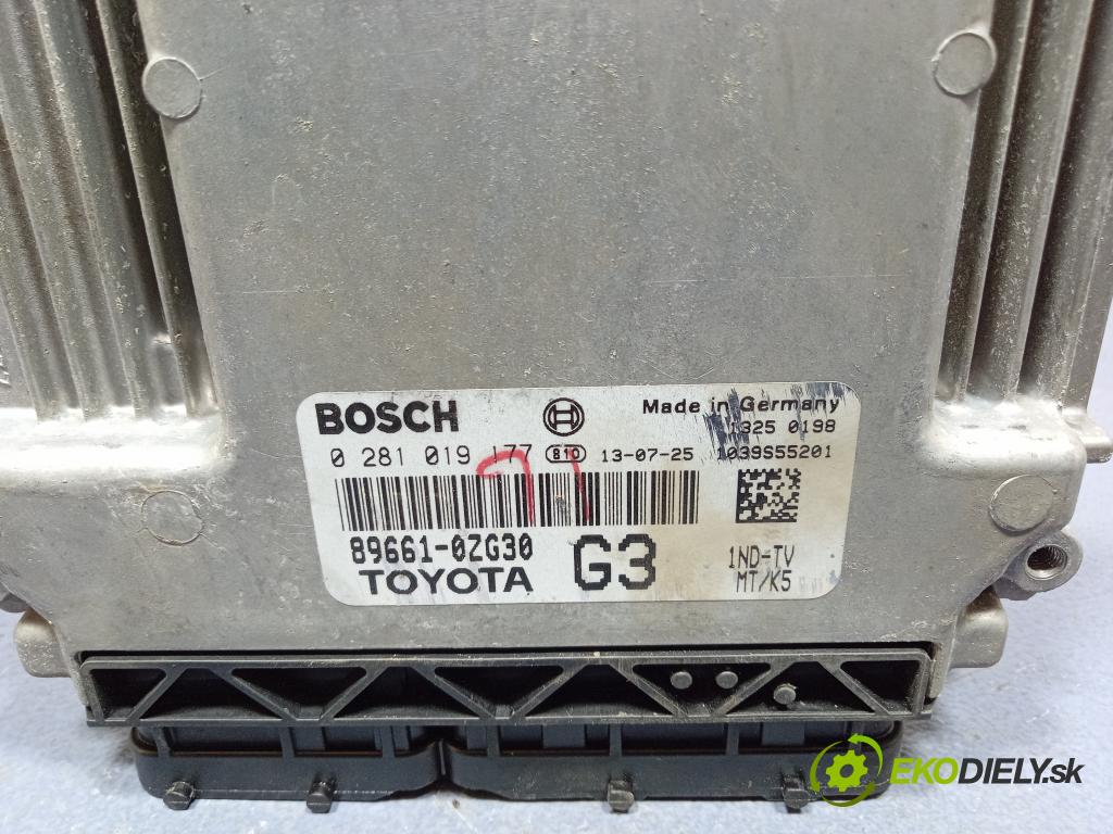 Toyota Auris 2013 riadiaca jednotka Motor: 89661-0ZG30