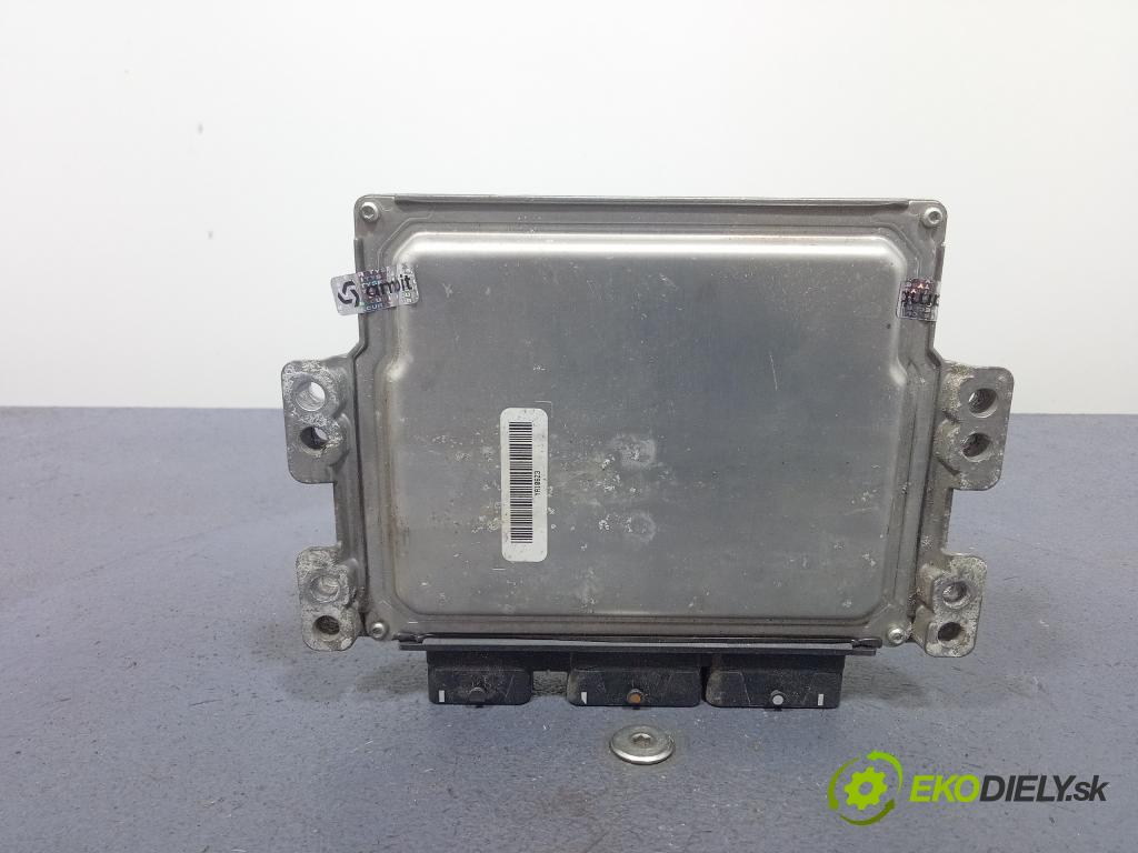 Renault Megane 2009 riadiaca jednotka Motor: 237100120R