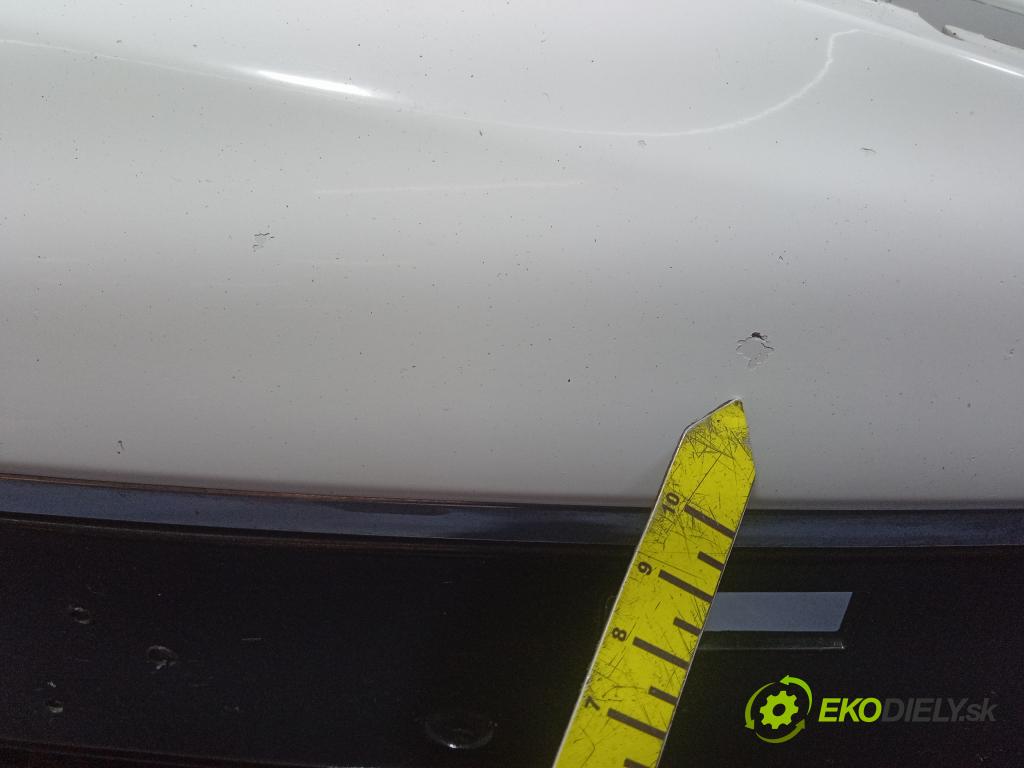 Toyota Auris 2013 nárazník před 52119-02A20