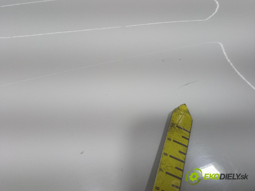 Toyota Auris 2013 blatnik před v pravo: 01