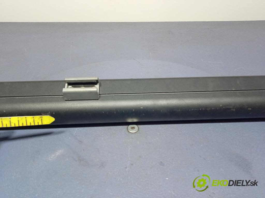 Toyota Auris 2013 roleta 01