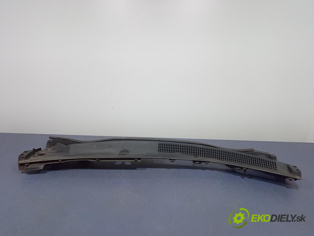 Toyota Auris 2013 torpédo 55781-02350