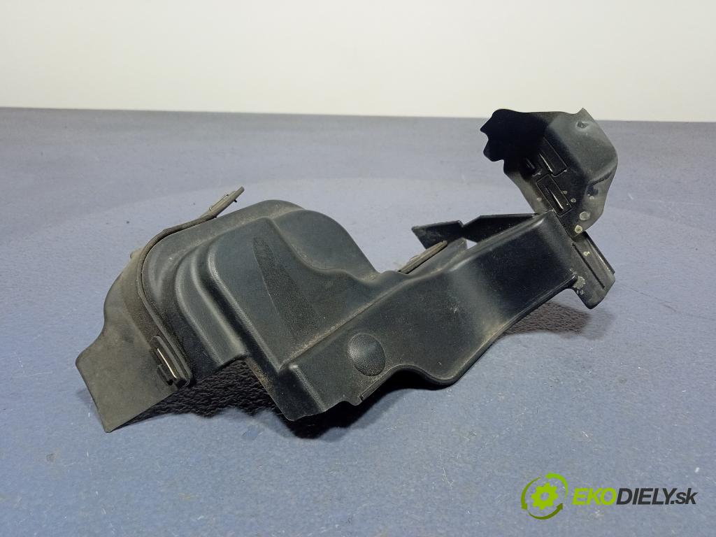 Toyota Auris 2013 torpédo 53826-02041