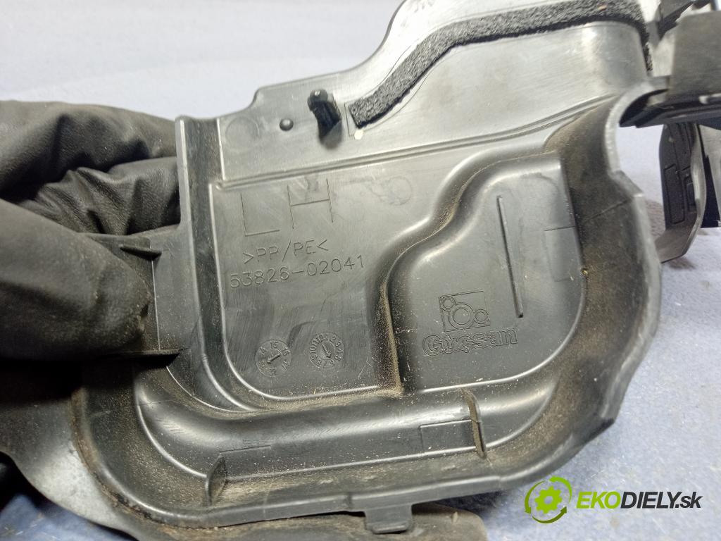Toyota Auris 2013 torpédo 53826-02041