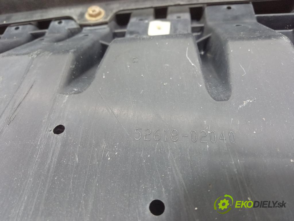 Toyota Auris 2013 kryt Plast: podvozek: 52618-02040