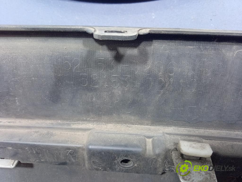 Toyota Auris 2013 nárazník Zad: 52453-02060