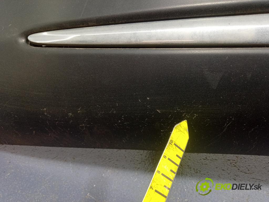 Toyota Auris 2013 nárazník Zad: 52453-02060