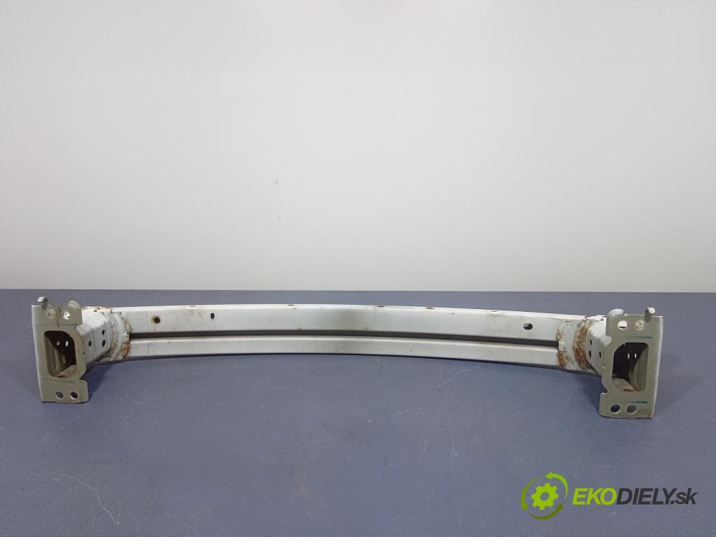 Toyota Auris 2013 výztuha narazník před 52021-02230