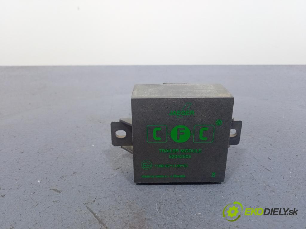 Mercedes C-klasa 2004 riadiaca jednotka 52042505