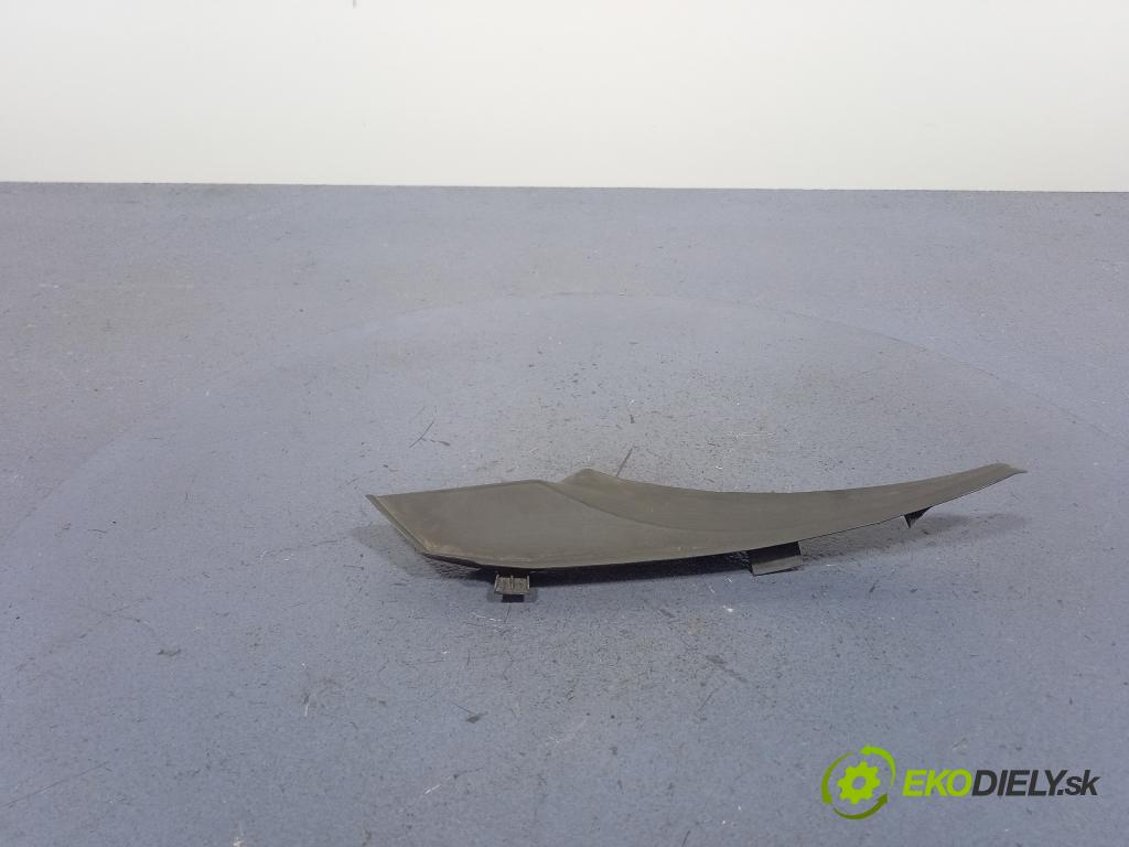 Toyota Auris 2013 torpédo 53867-02040