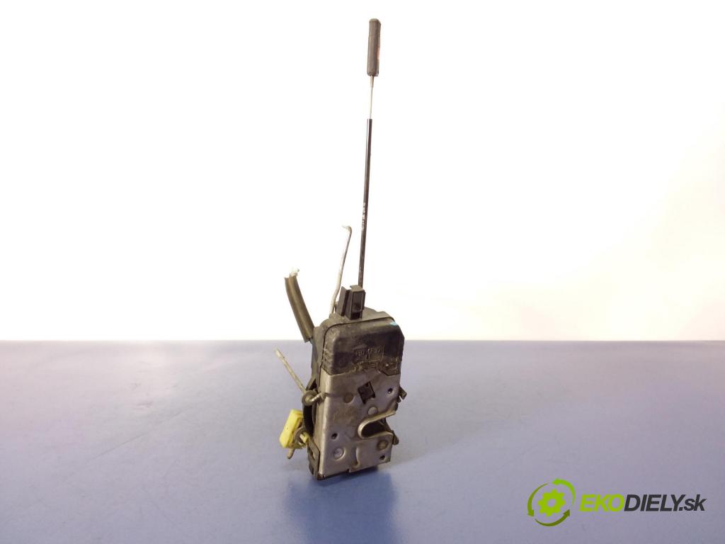 Opel Vectra 2003 zámek dveře před Levý: FB24447340