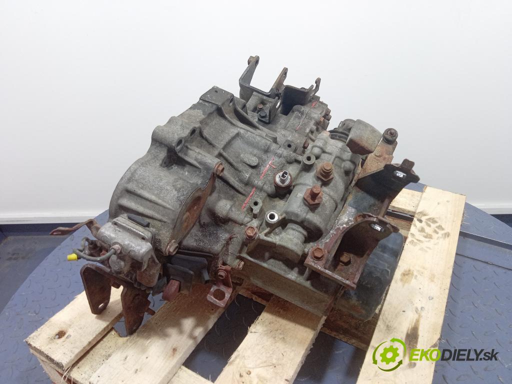 Toyota Corolla 2002 prevodovka Manualna 01