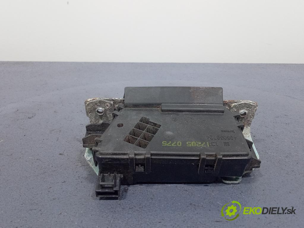 Opel Astra 2005 zámek Klapky: kufr 13117285