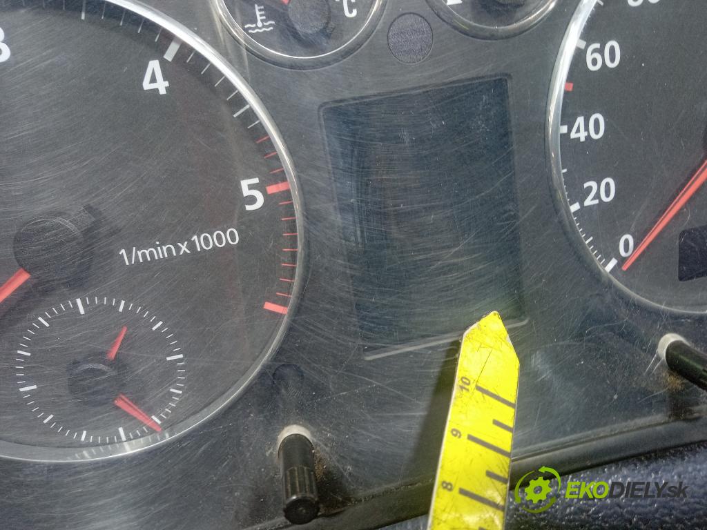 Audi A4 1997 prístrojovka/ budíky 01