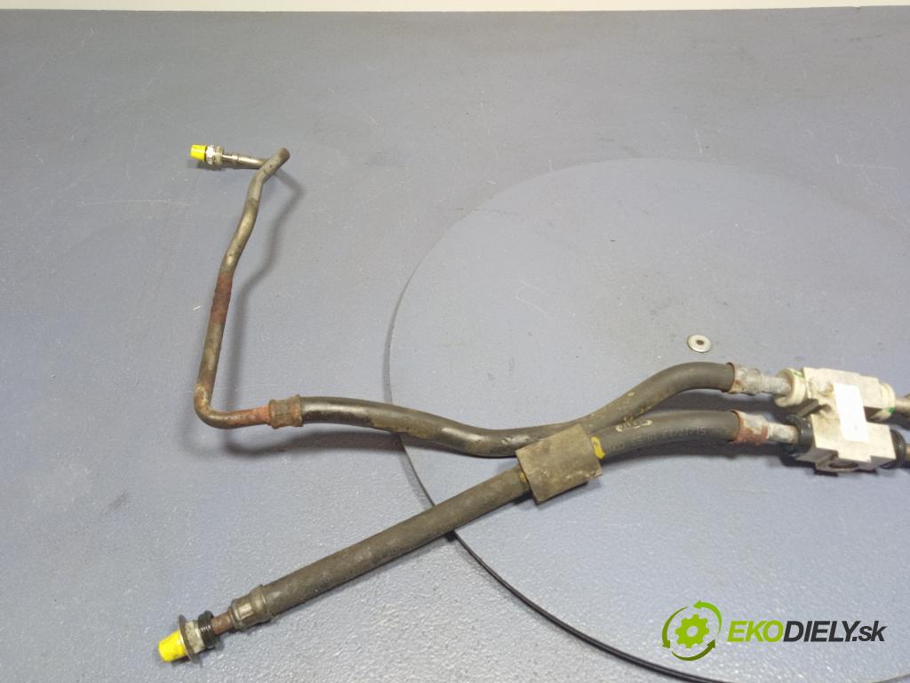 Mercedes Gle 2018 rúrka Olej A1665010265