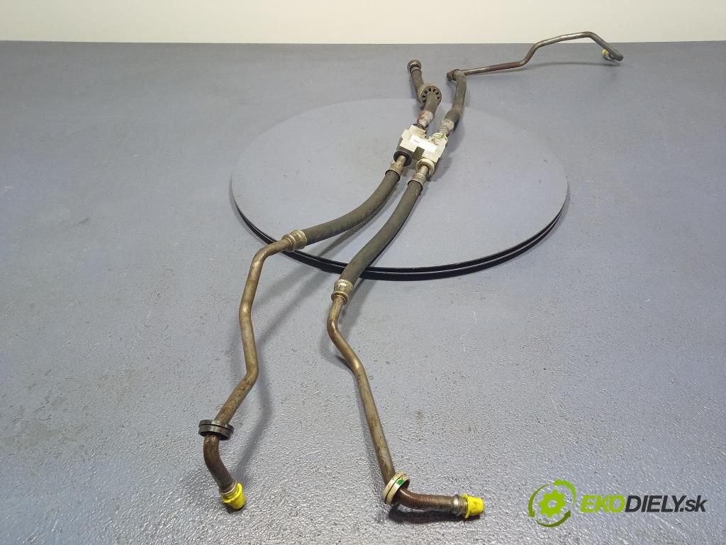 Mercedes Gle 2018 rúrka Olej A1665010265