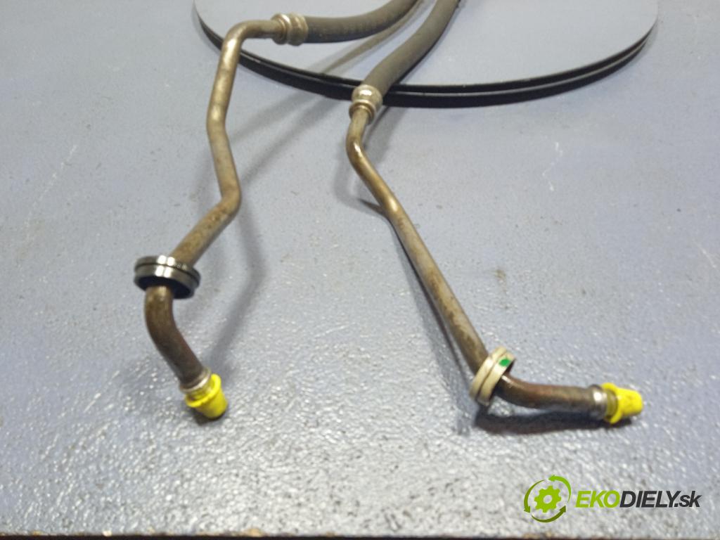 Mercedes Gle 2018 rúrka Olej A1665010265