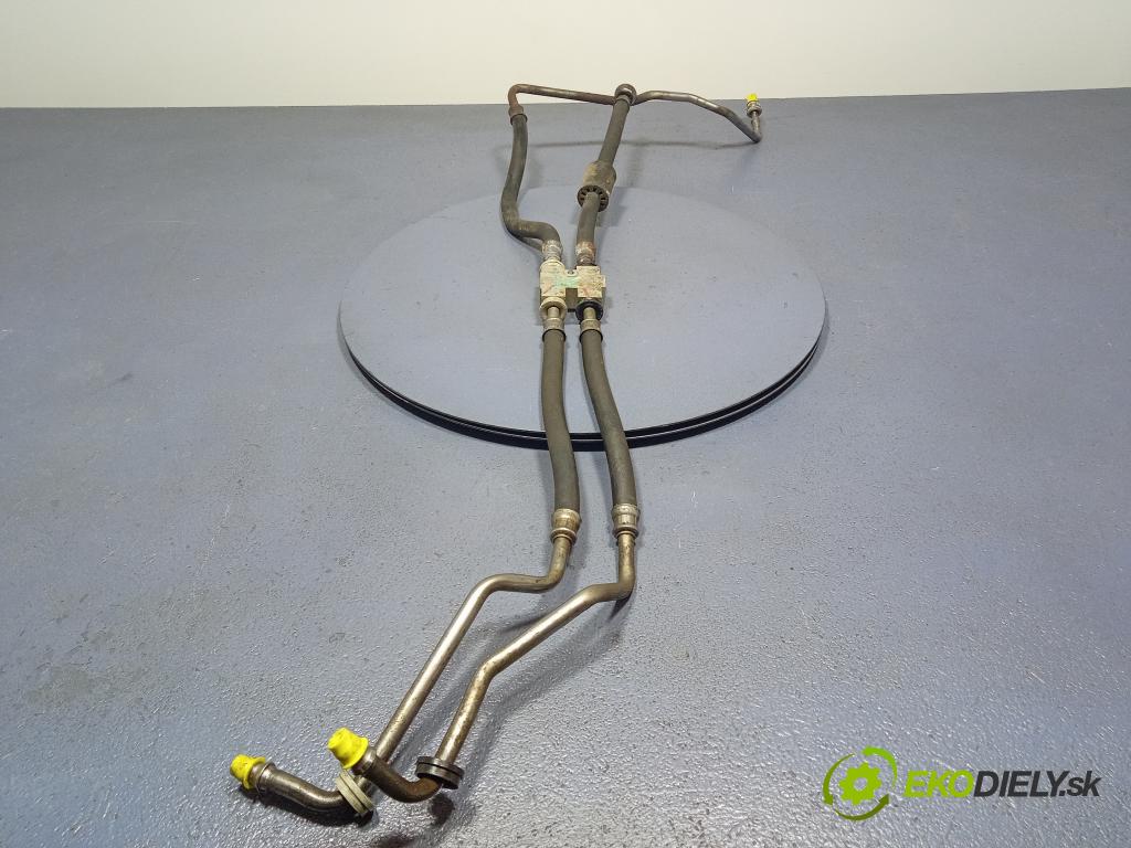 Mercedes Gle 2018 rúrka Olej A1665010265