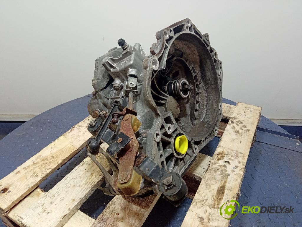 Opel Astra 2005 prevodovka Manualna F13C418