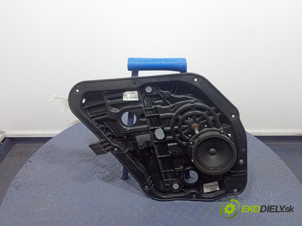Kia Ceed 2016 mechanismus stahování Sklenka: Zad: Levý: 83470-A2301