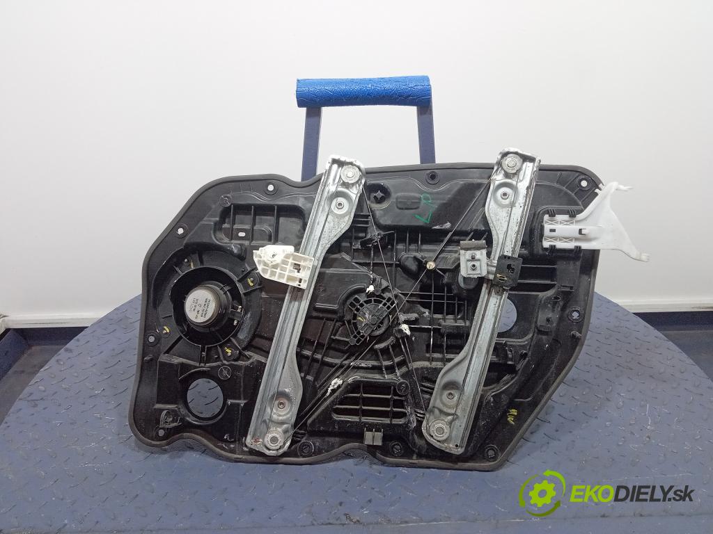 Kia Ceed 2016 mechanismus stahování Sklenka: před Levý: 82470-A2301