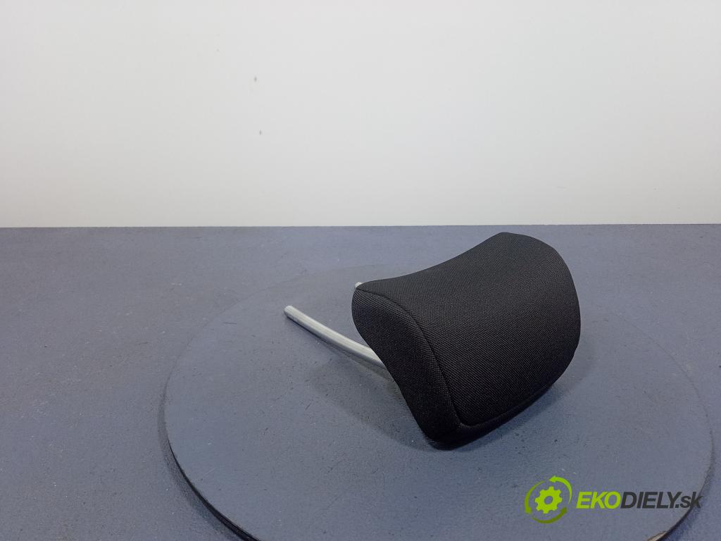 Kia Ceed 2016 opierka 01