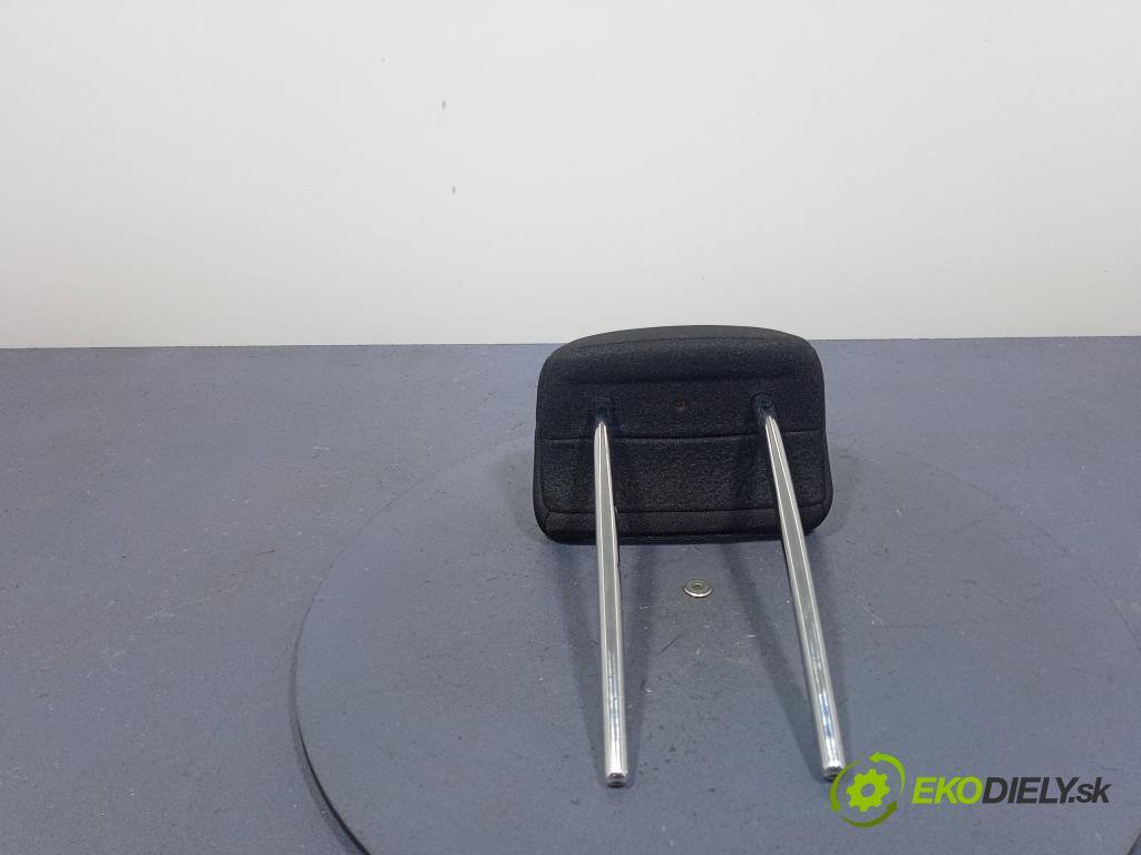 Kia Ceed 2016 opierka 01