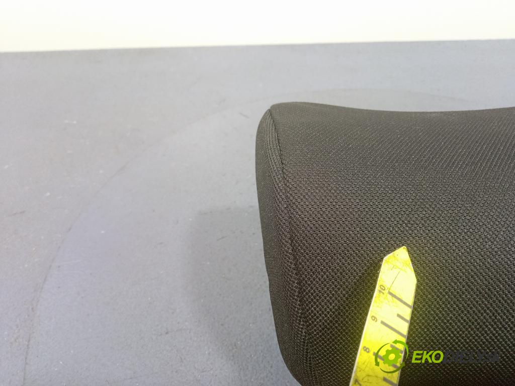 Kia Ceed 2016 opierka 01