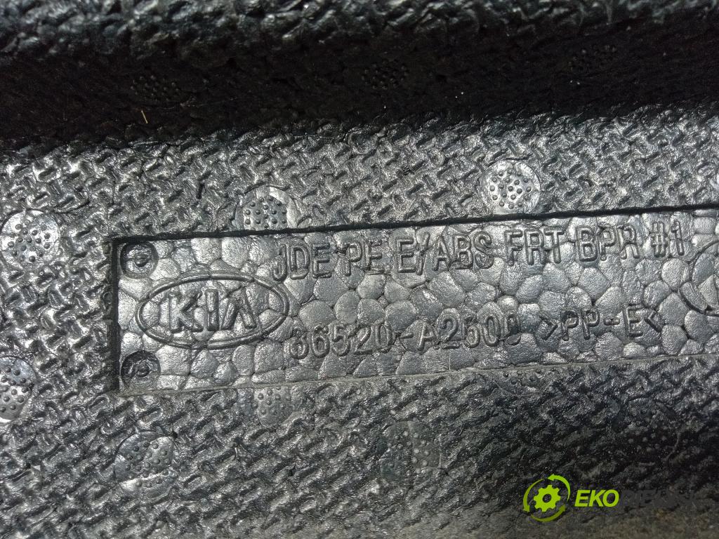 Kia Ceed 2016 výztuha narazník Zad: 36520-A2500