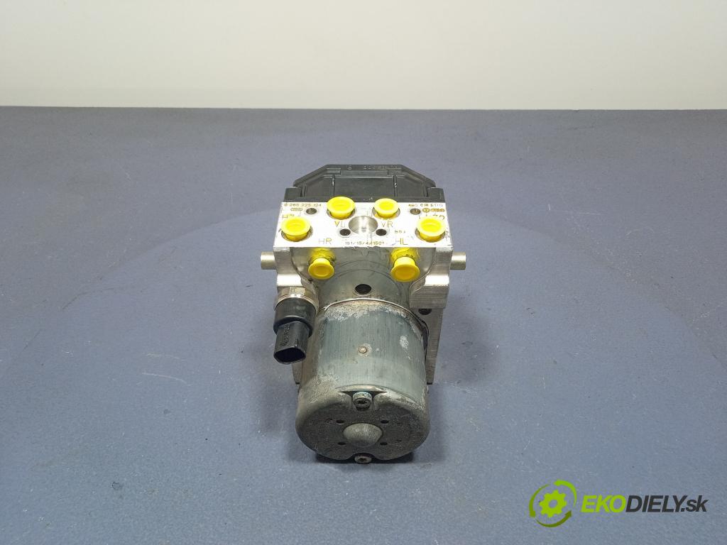 Vw Passat 2001 čerpadlo ABS x 4B0614517G