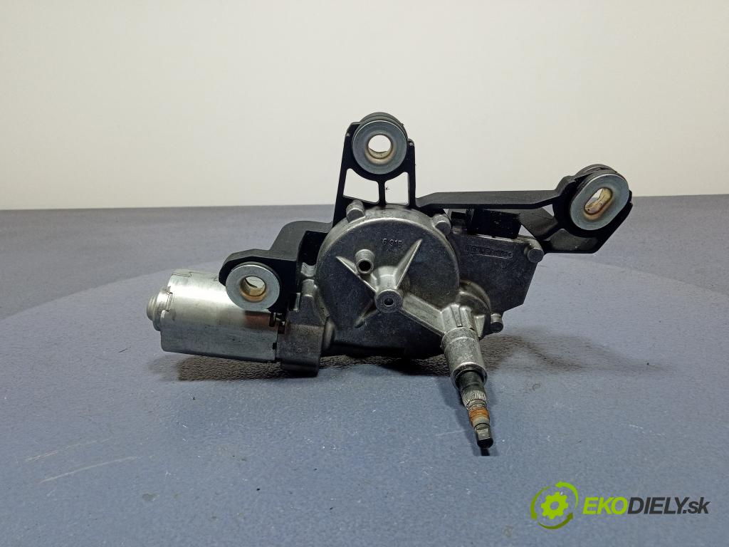 Vw Passat 2001 motorek Stěrače: Zad: 0390201592