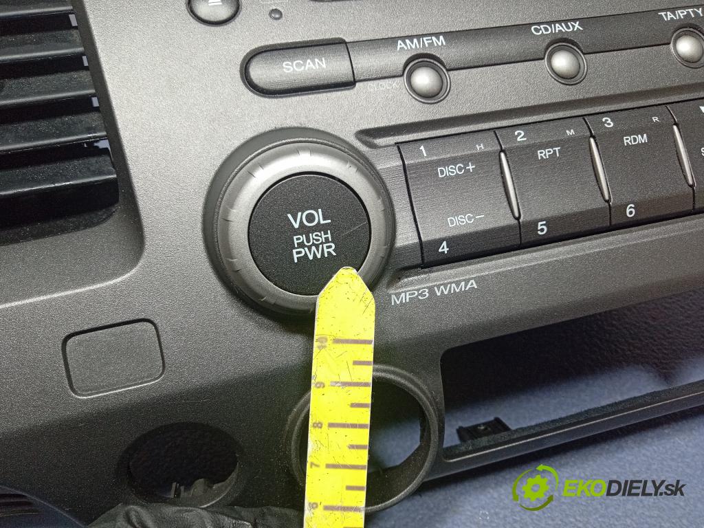 Honda Civic 2009 Radio I Navigácia: 39100-SNA-G231