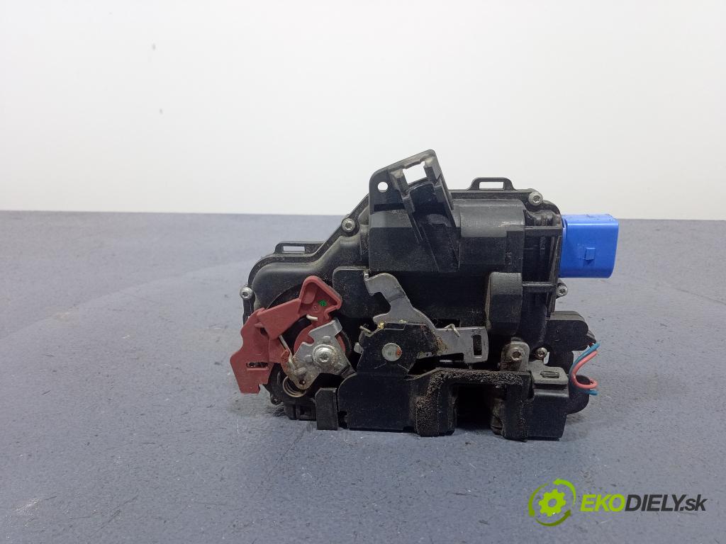 Skoda Fabia 2007 zámek dveře před Levý: 3B1837015AR