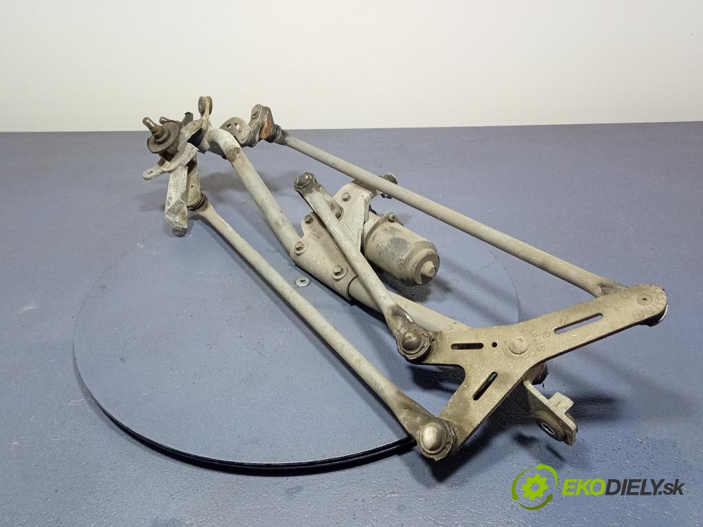 Honda Civic 2009 mechanismus motorek Stěrače: před 01