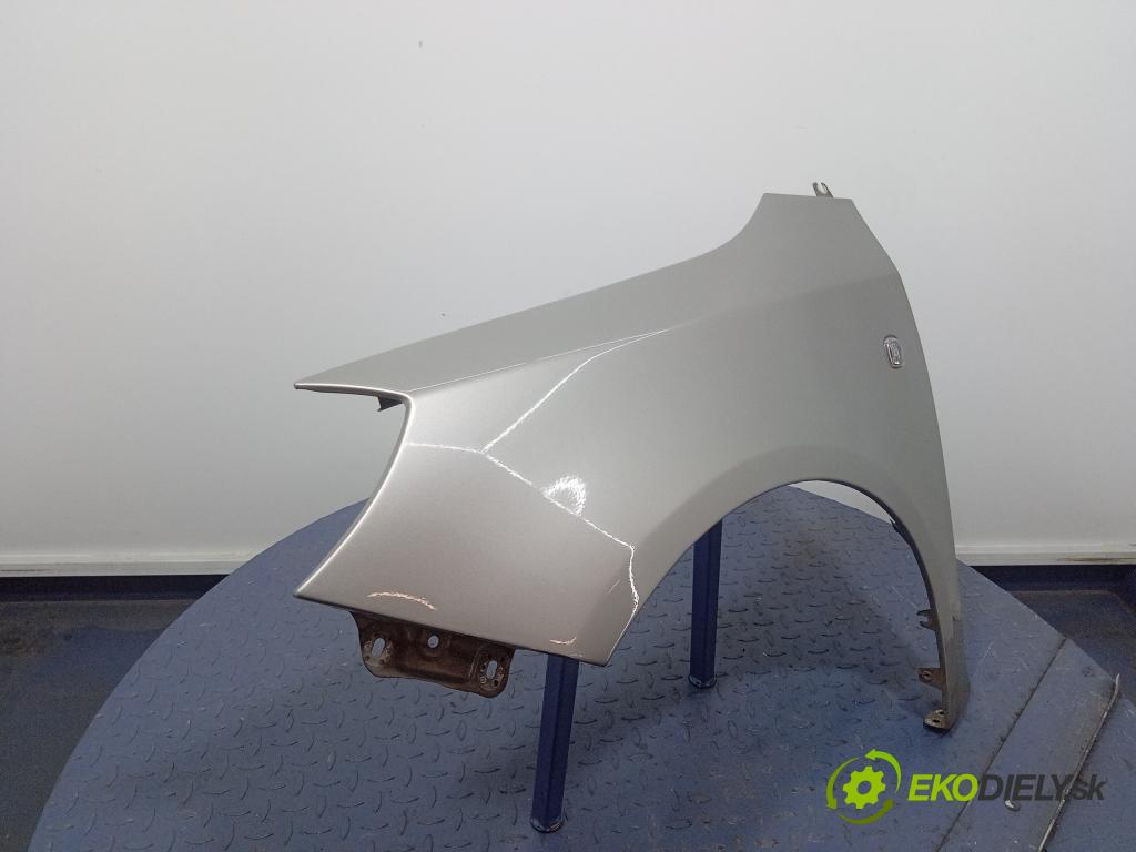 Skoda Fabia 2007 blatnik před Levý: 01