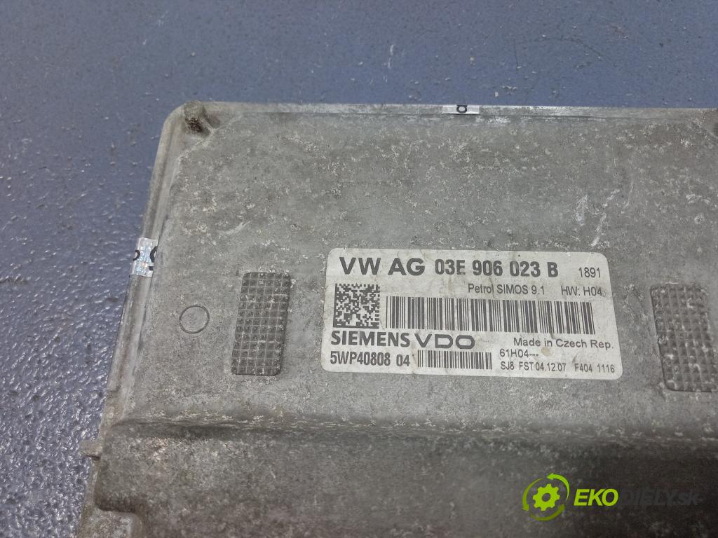 Skoda Fabia 2007 riadiaca jednotka Motor: 03E906023B