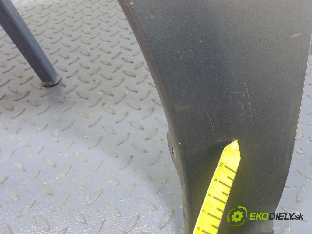 Toyota Avensis 2003 blatník Predné Vľavo: 01