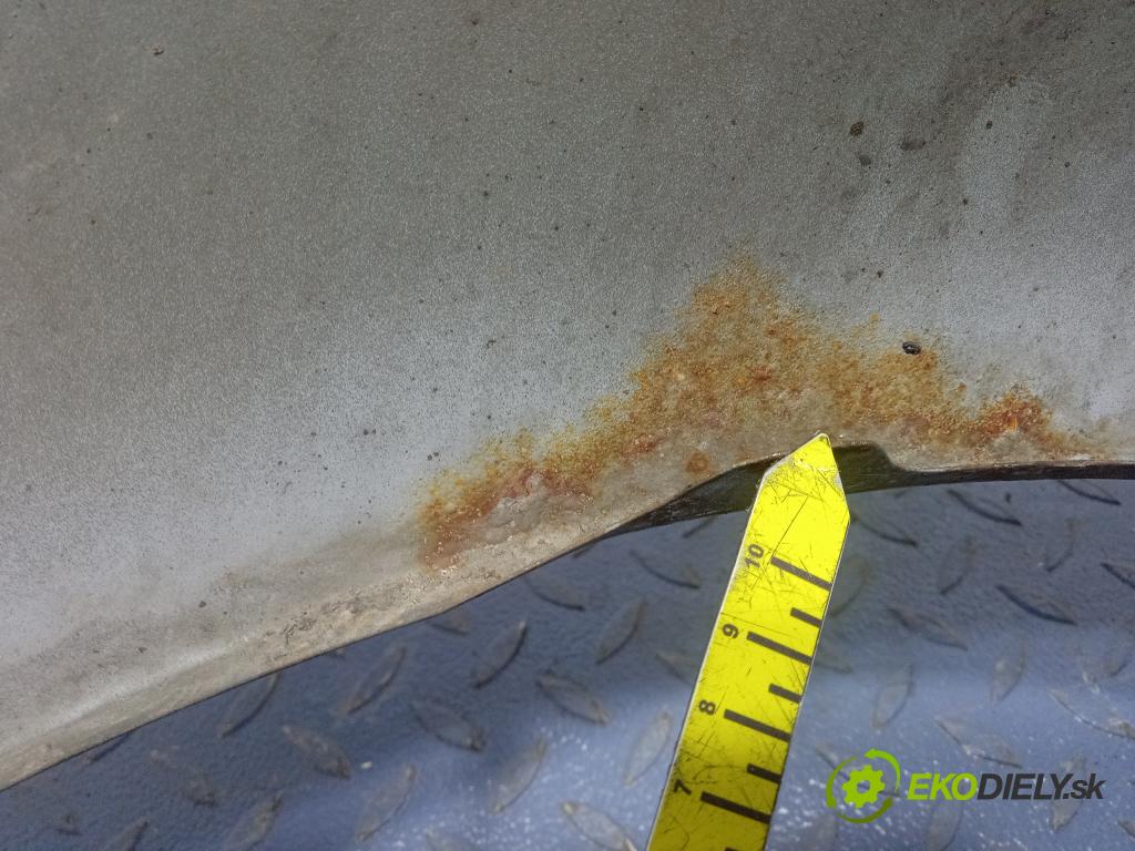 Toyota Avensis 2003 blatník Predné Vľavo: 01