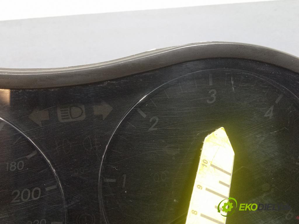 Toyota Avensis 2.0 2003 prístrojovka/ budíky 83800-05630