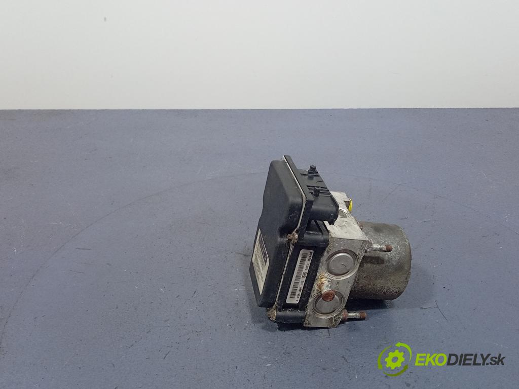 Toyota Avensis 2.0 2003 čerpadlo ABS x 0265800313