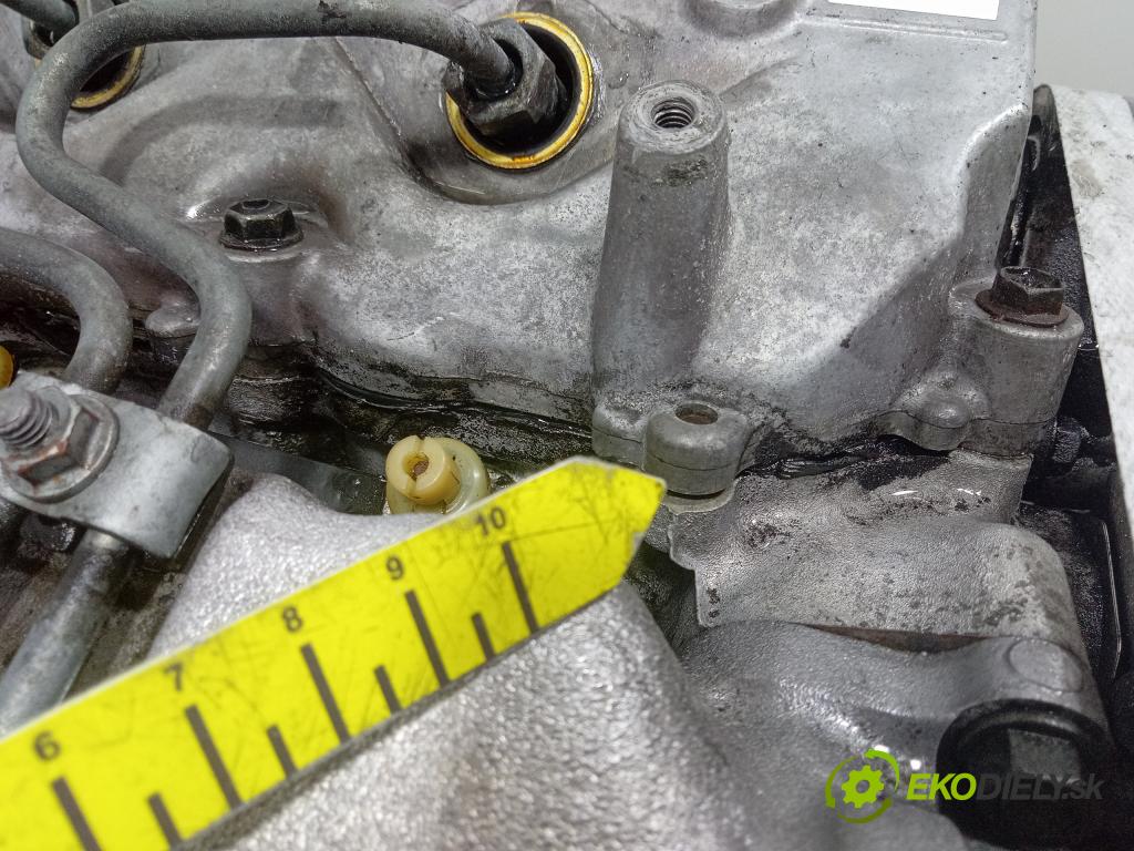 Toyota Avensis 2.0 2003 motor Diesel: 1CD-FTV